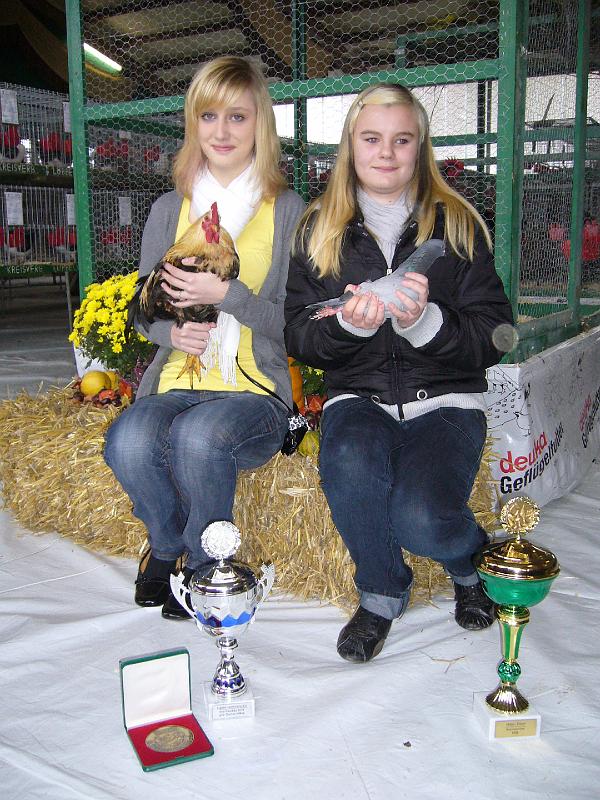 Bezirksschau Luebbecke 188.jpg - Lena Culemann  und Katja Struckmeier